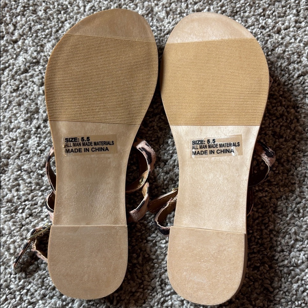 NEW Cheetah Print Sandals - Picture 4 of 6